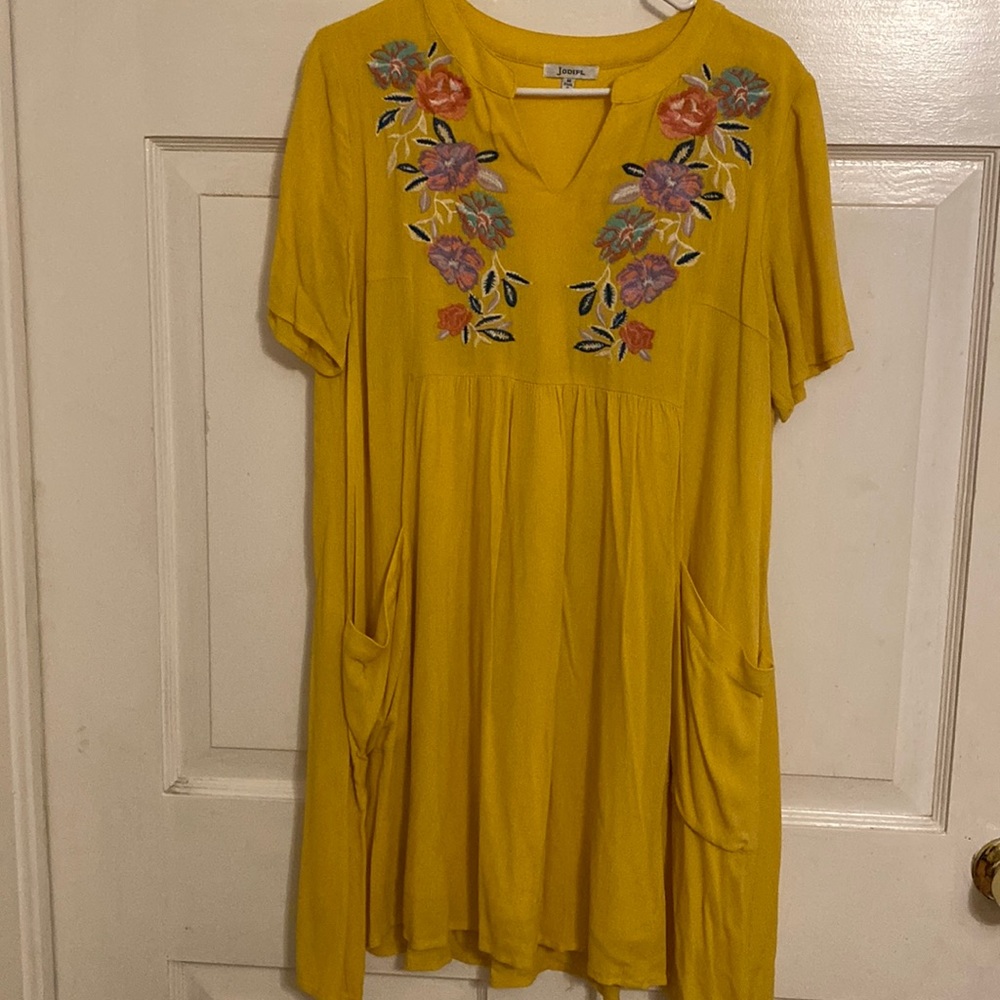 Jodifl boutique dress.